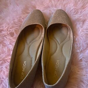 TOP Moda Women's Shimmering Gold Flats